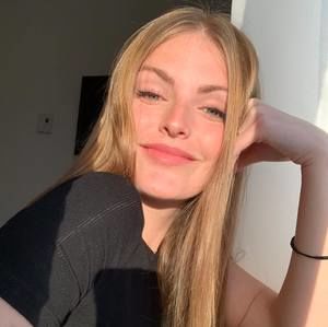 Meet your Posher, Alyson